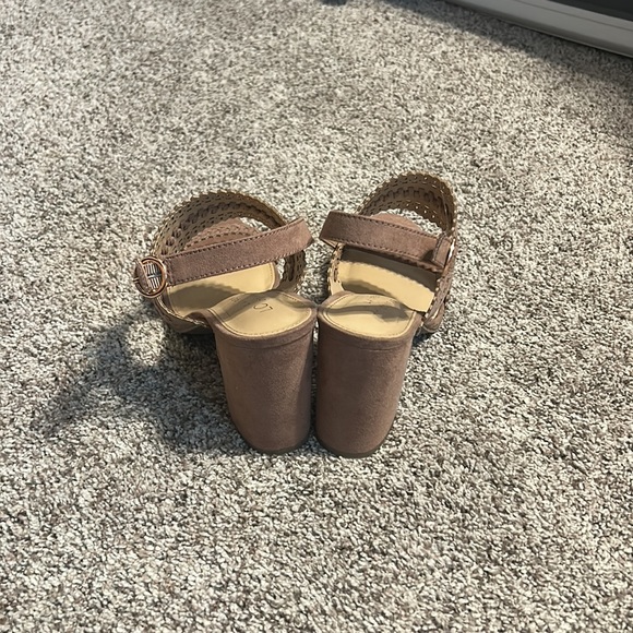 Vintage strapped dress shoe - Picture 3 of 4